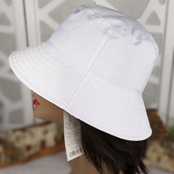 NWT - Alice + Olivia's Ao X Fabfitfun Reversible Bucket Hat In Daisy Print - Picture 8 of 15